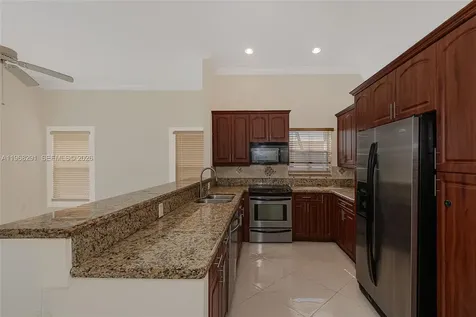 15251 Wilshire Way Pembroke Pines FL 33027