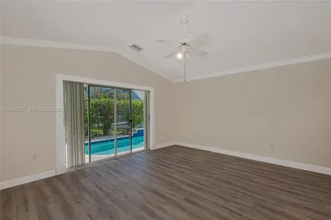 15251 Wilshire Way Pembroke Pines FL 33027