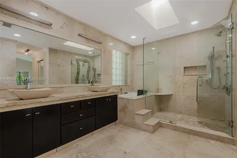 15251 Wilshire Way Pembroke Pines FL 33027