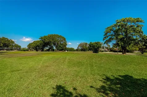 15251 Wilshire Way Pembroke Pines FL 33027