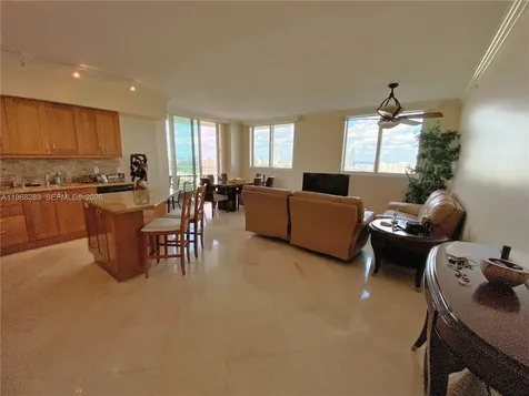 1755 E Hallandale Beach Boulevard Hallandale Beach FL 33009