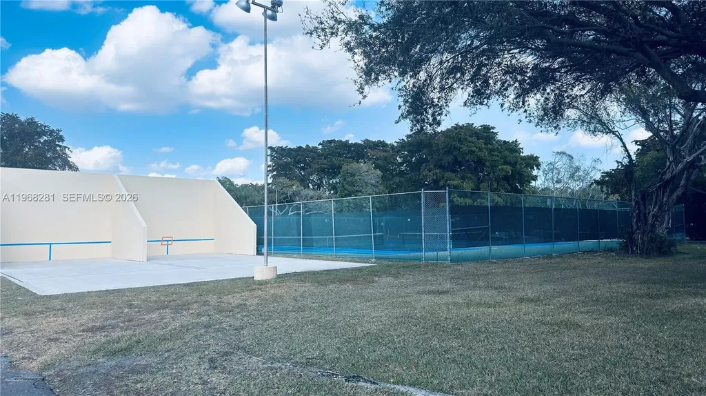 2326 S Cypress Bend Drive Pompano Beach FL 33069