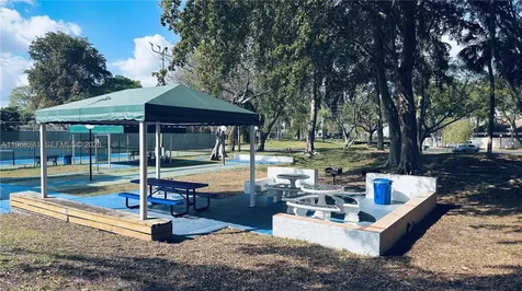 2326 S Cypress Bend Drive Pompano Beach FL 33069