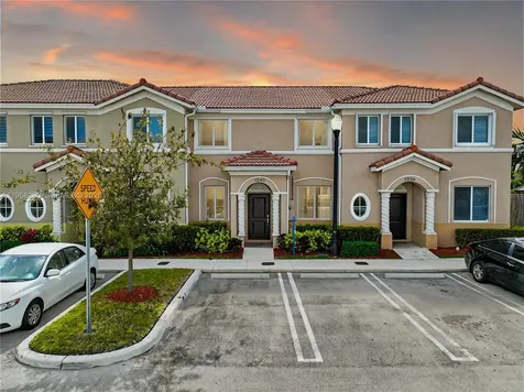 1040 SE 24th Avenue Homestead FL 33035