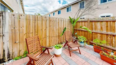 1040 SE 24th Avenue Homestead FL 33035
