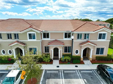 1040 SE 24th Avenue Homestead FL 33035