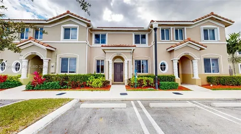 1040 SE 24th Avenue Homestead FL 33035