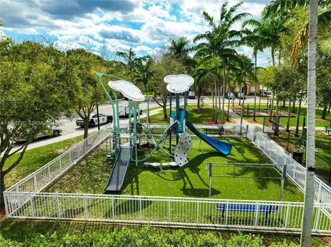 1040 SE 24th Avenue Homestead FL 33035