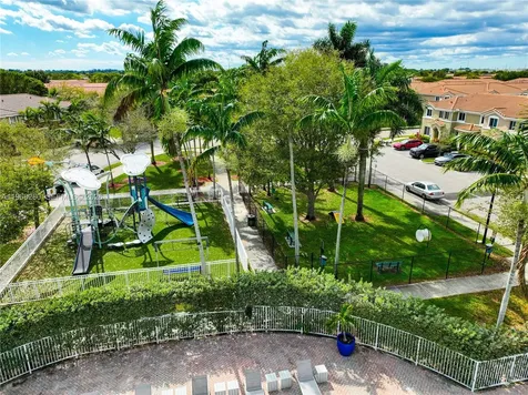 1040 SE 24th Avenue Homestead FL 33035
