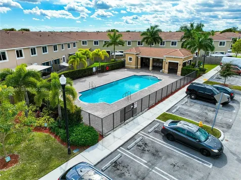 1040 SE 24th Avenue Homestead FL 33035