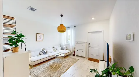 1040 SE 24th Avenue Homestead FL 33035