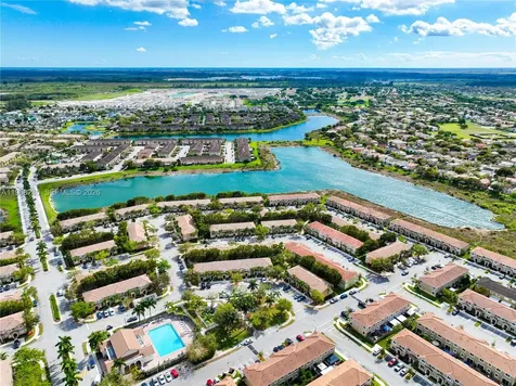 1040 SE 24th Avenue Homestead FL 33035