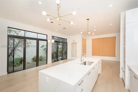 4454 NW 80th Avenue Doral FL 33166