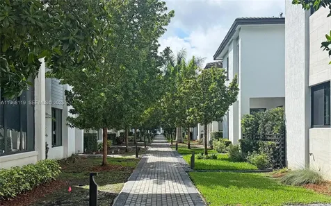 4454 NW 80th Avenue Doral FL 33166