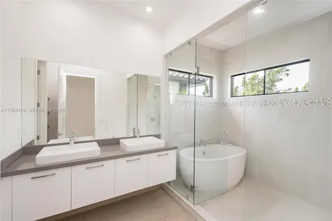 4454 NW 80th Avenue Doral FL 33166