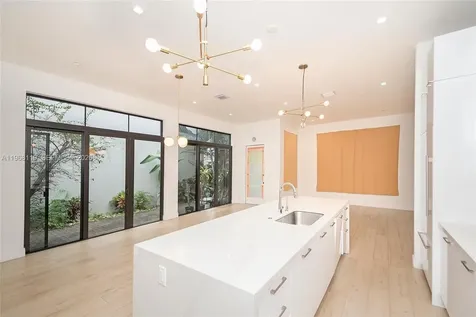4454 NW 80th Avenue Doral FL 33166