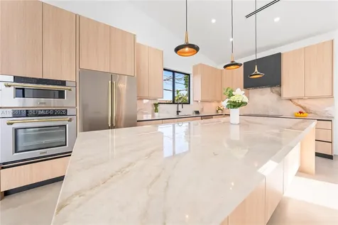4321 SW 99th Avenue Miami FL 33165