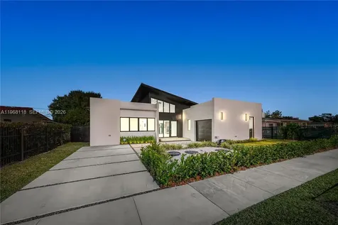 4321 SW 99th Avenue Miami FL 33165