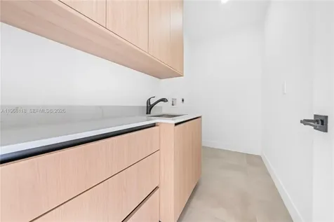 4321 SW 99th Avenue Miami FL 33165
