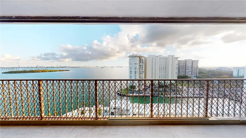 1800 NE 114th Street Miami FL 33181