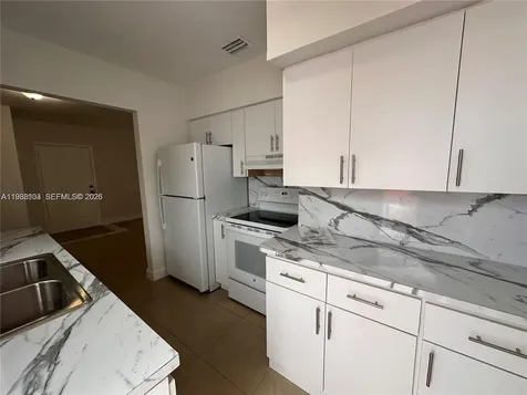 150 NE 170th Street North Miami Beach FL 33162