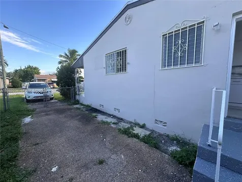 150 NE 170th Street North Miami Beach FL 33162