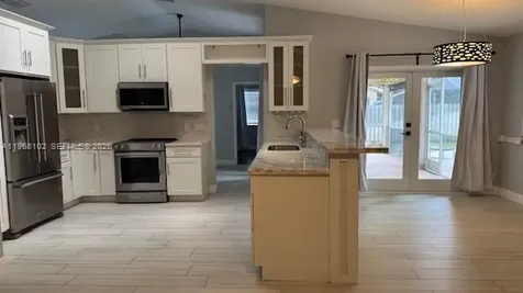 453 SW 169th Terrace Weston FL 33326
