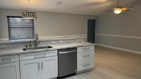 453 SW 169th Terrace Weston FL 33326