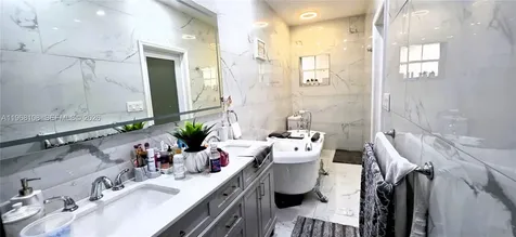 5769 NW 99th Avenue Doral FL 33178