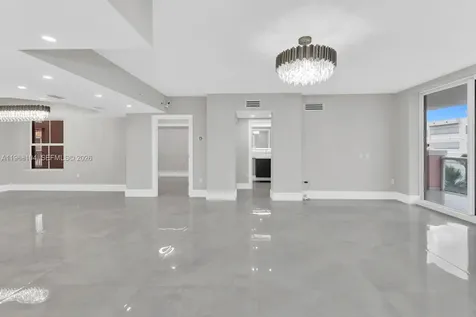 2051 SE 3rd Street Deerfield Beach FL 33441