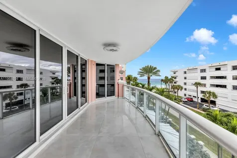 2051 SE 3rd Street Deerfield Beach FL 33441