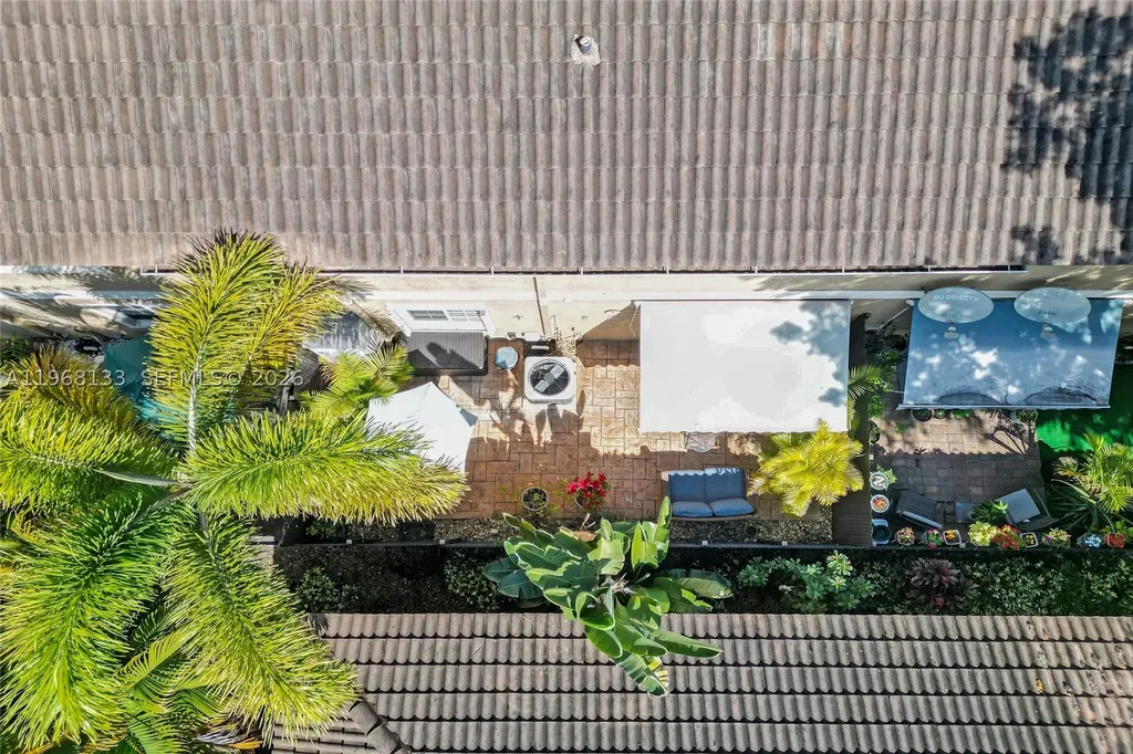 4812 Washington Street Hollywood FL 33021