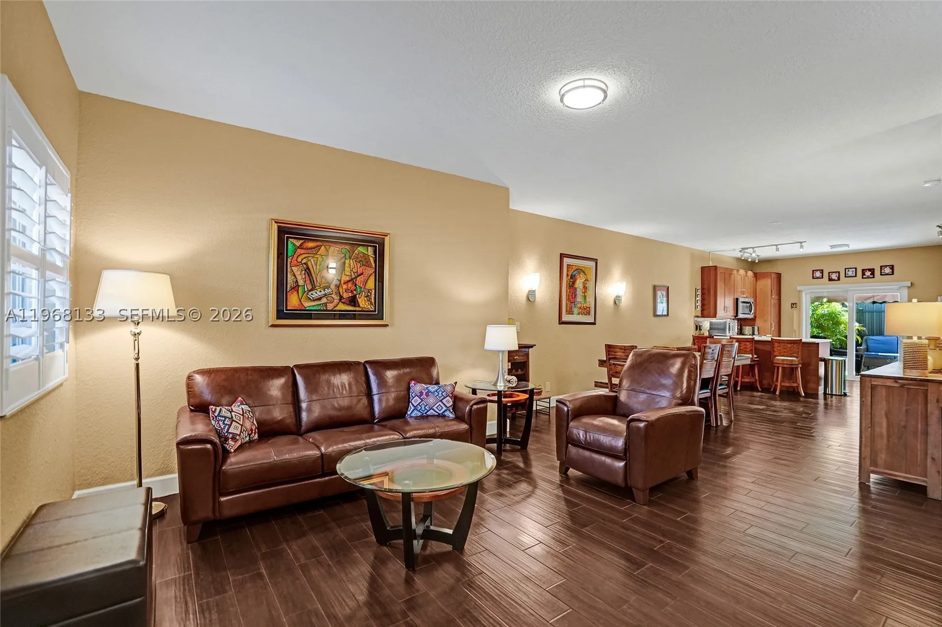 4812 Washington Street Hollywood FL 33021