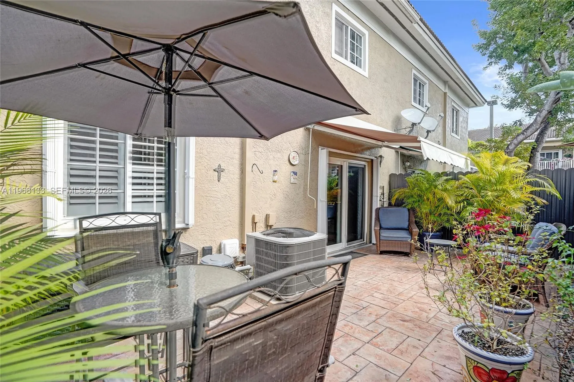 4812 Washington Street Hollywood FL 33021