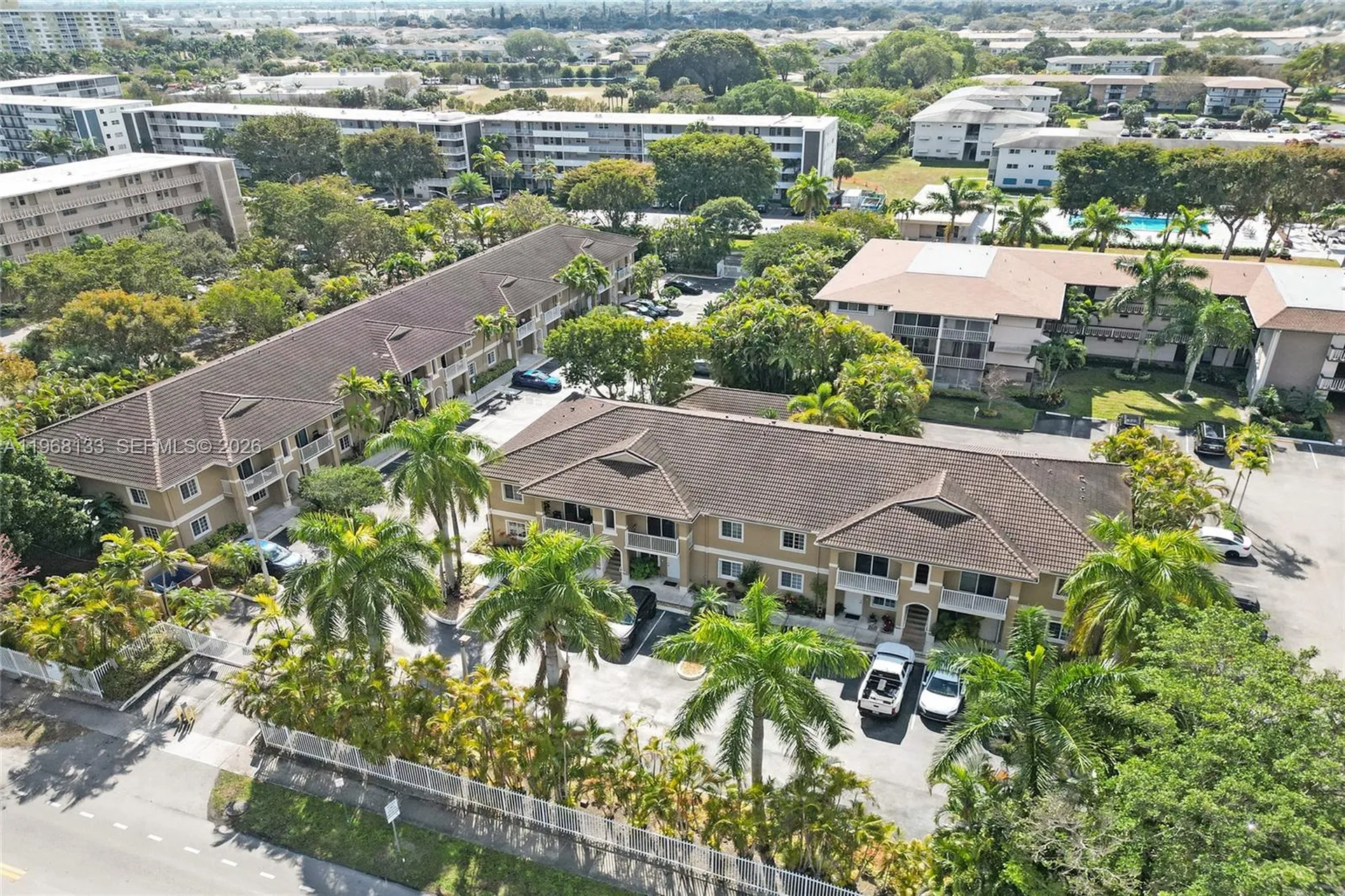 4812 Washington Street Hollywood FL 33021
