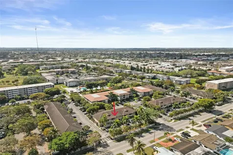 4812 Washington Street Hollywood FL 33021
