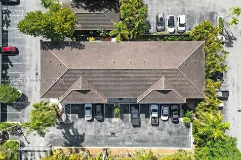 4812 Washington Street Hollywood FL 33021