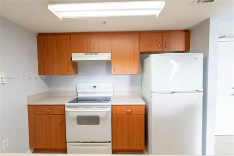 816 NW 11th Street Miami FL 33136
