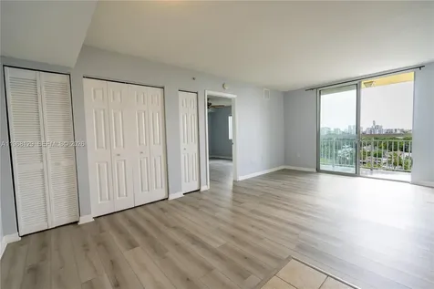 816 NW 11th Street Miami FL 33136