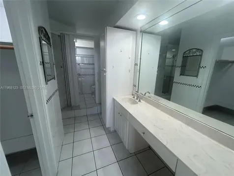 2851 Leonard Drive Aventura FL 33160