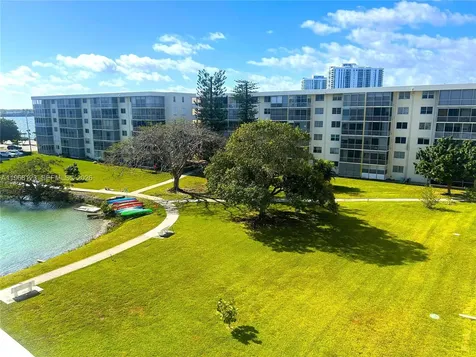2851 Leonard Drive Aventura FL 33160