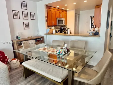 600 NE 36th Street Miami FL 33137