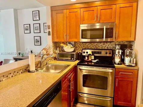 600 NE 36th Street Miami FL 33137