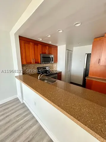 600 NE 36th Street Miami FL 33137
