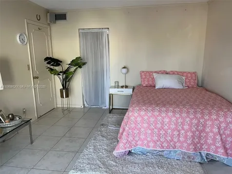 215 SE 3rd Avenue Hallandale Beach FL 33009
