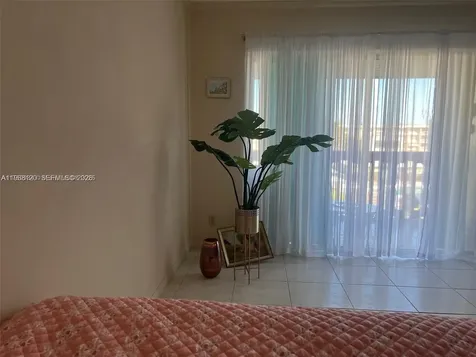 215 SE 3rd Avenue Hallandale Beach FL 33009