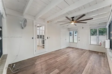6820 SW 77th Terrace South Miami FL 33143