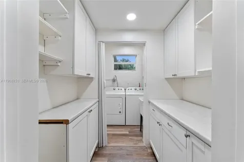 6820 SW 77th Terrace South Miami FL 33143