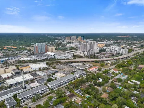 6820 SW 77th Terrace South Miami FL 33143