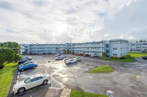 2200 Park Lane Hollywood FL 33021